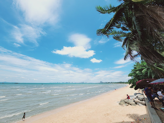 หาดบางเสร่