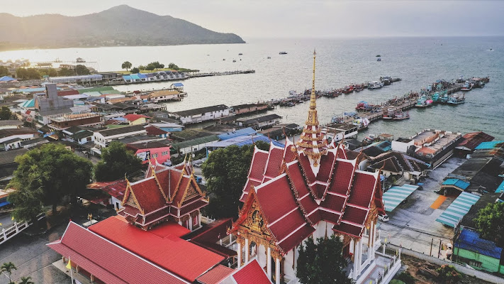 หมู่บ้านชาวประมงบางเสร่